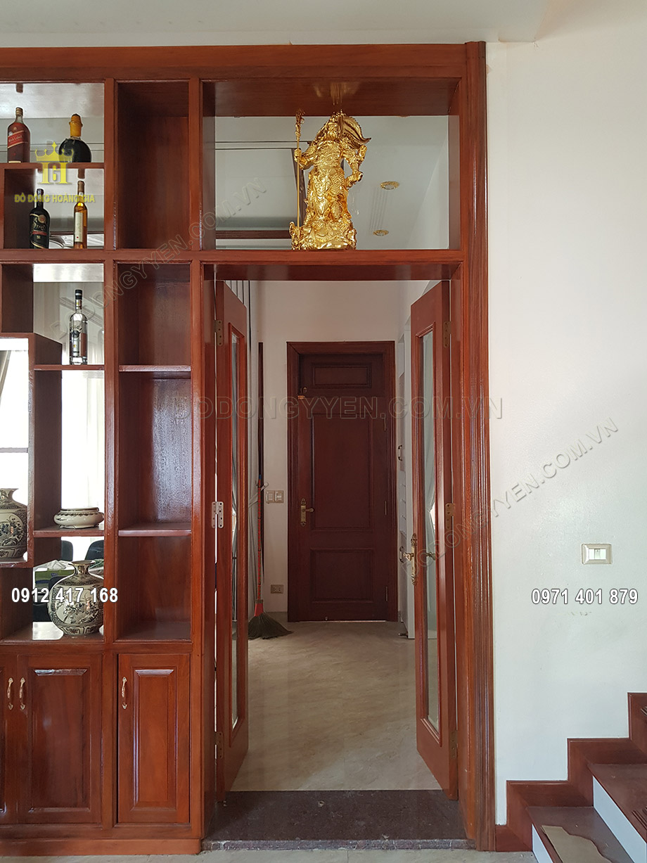 Vật phẩm được đặt tr&ecirc;n cao, gi&uacute;p trấn trạch, đem lại b&igrave;nh an, may mắn cho gia đ&igrave;nh gia chủ